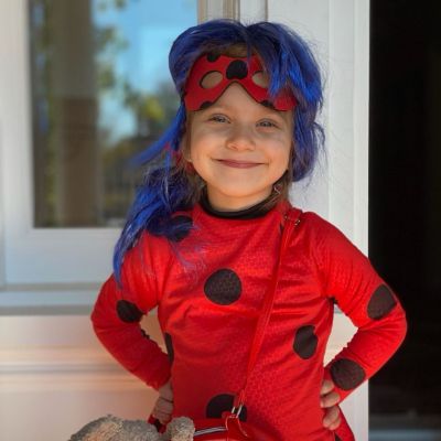 Liliana Rzeznik looking cute at picture